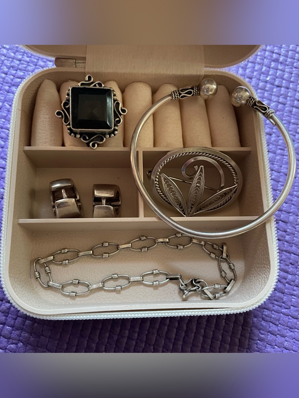 Bundle of 925 silver jewelry in a cute traveling jewelry box.